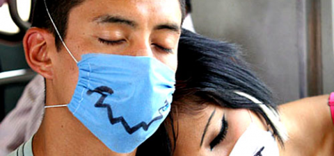 Маски не спасают от вируса пандемического гриппа