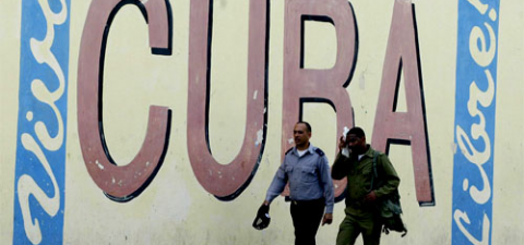 Власти Кубы усиливают санитарный контроль